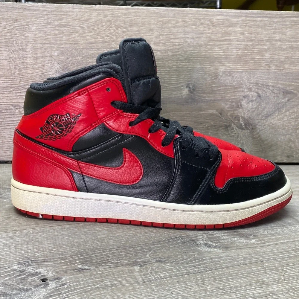 Jordan Shoes Air Jordan 1 Mid Banned 2020 Mens 9 Black Red Leather‎ 554724-074